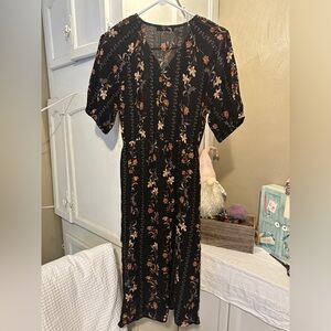 Doe & Rae black floral midi dress small